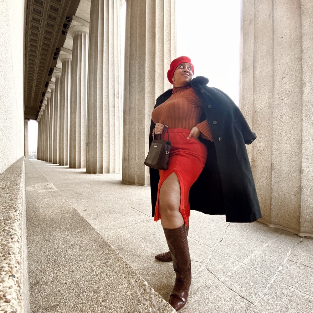 Hey Poshmark! Welcome to Poppa Fludd Thrift